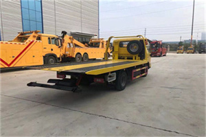 立山区非事故拖车