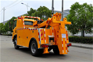 立山区高速路拖车费